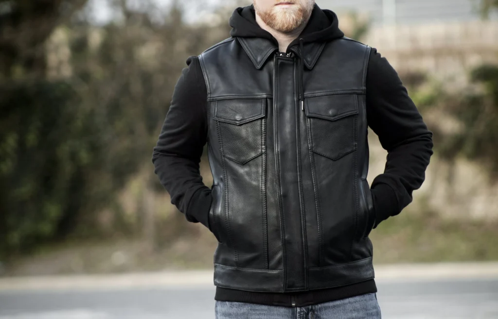 Motorcycle Leather Vests: 5 Key Features for Ultimate Riding Comfort